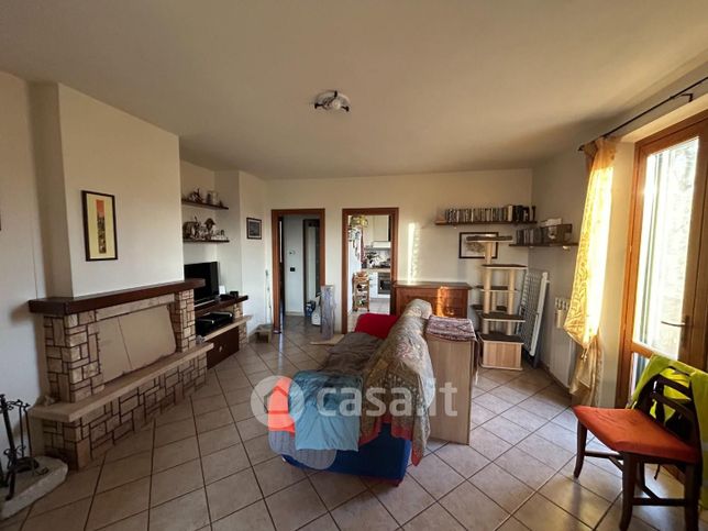 Appartamento in residenziale in Via Uccianino 12