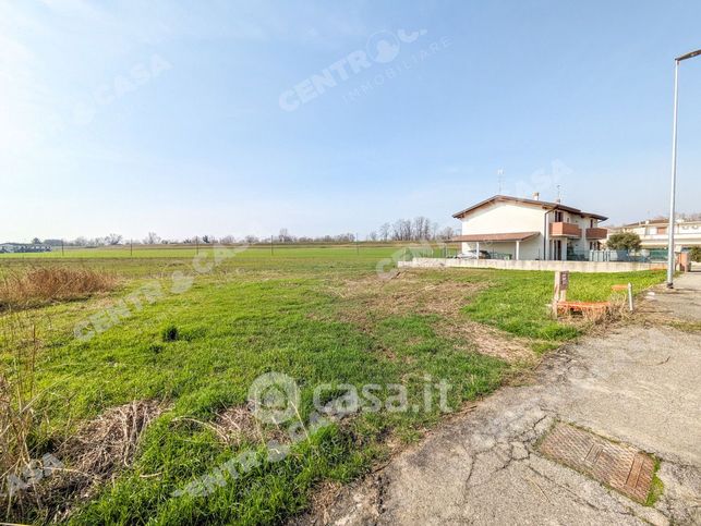 Terreno edificabile in residenziale in Via Bassano