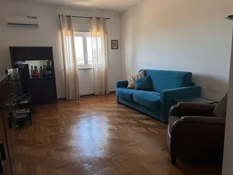 Appartamento in residenziale in Via Enrico Albanese