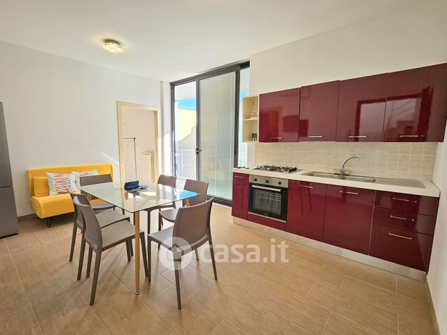 Appartamento in residenziale in Via Renis