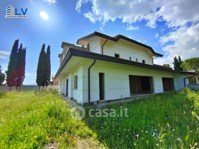 Villa in residenziale in Via Capodacqua