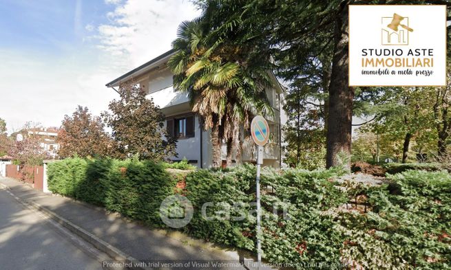 Appartamento in residenziale in Via Fratelli Bandiera 2