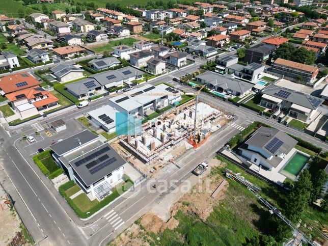 Villetta a schiera in residenziale in Via Cesare Pea