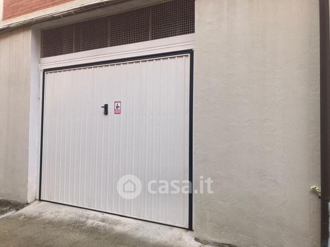 Garage/posto auto in residenziale in 