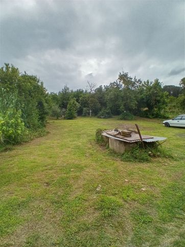 Terreno agricolo in commerciale in Via Poggio Vittorio