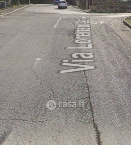Capannone in commerciale in Via Lorenzo Lotto 22