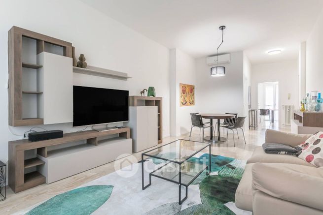 Appartamento in residenziale in Via Costantina 19