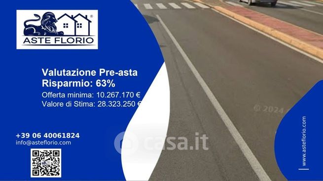 Capannone in commerciale in Via Predda Niedda