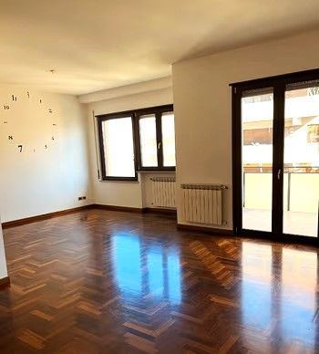 Appartamento in residenziale in Via Giacinto Carini