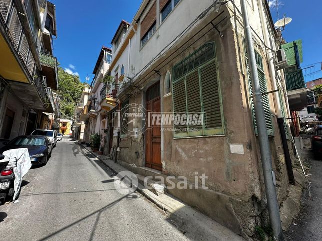 Casa indipendente in residenziale in Via Adda 10