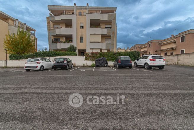 Appartamento in residenziale in Via di Selva Candida 197