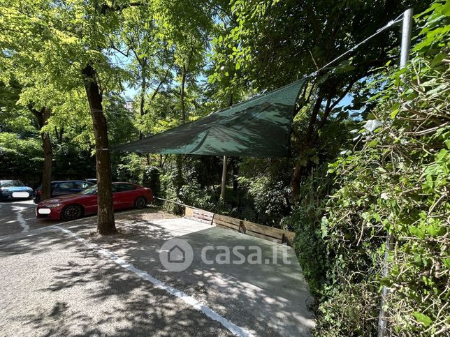 Box/posto auto in residenziale in Via del Porto 38