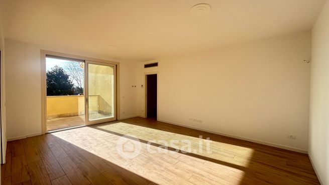 Appartamento in residenziale in Via Ampelio Pessina 47