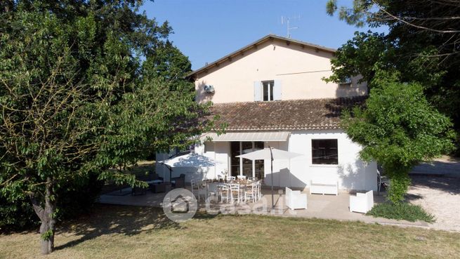 Villa in residenziale in Via Cella 307