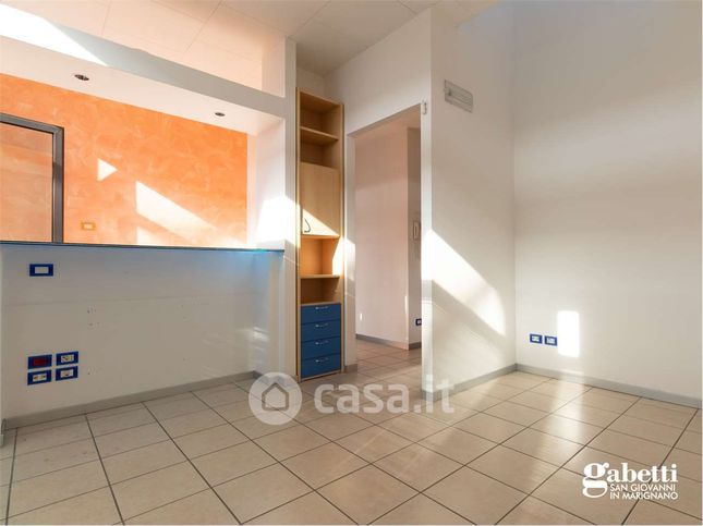 Ufficio in commerciale in Via Vittorio Veneto 15