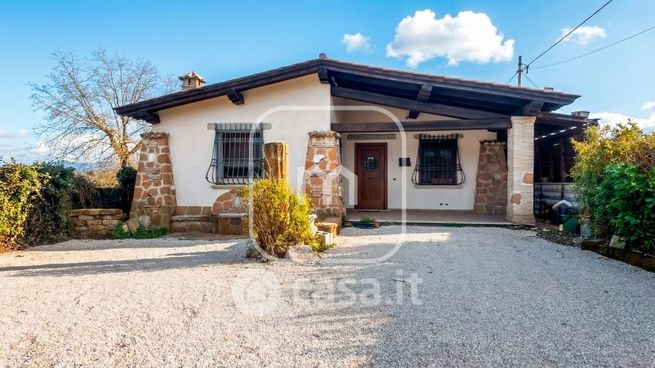 Villa in residenziale in Via di Colle Farinaccio