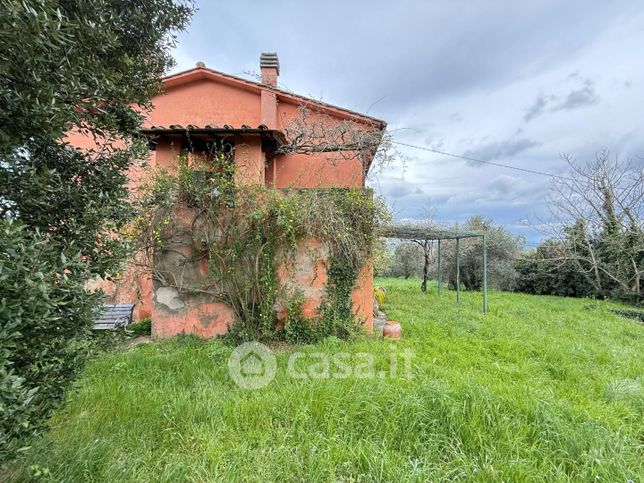Rustico/casale in residenziale in Via di Fichino