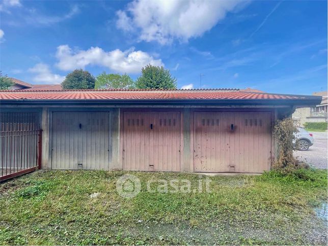 Garage/posto auto in residenziale in Via Vincenzo Bellini