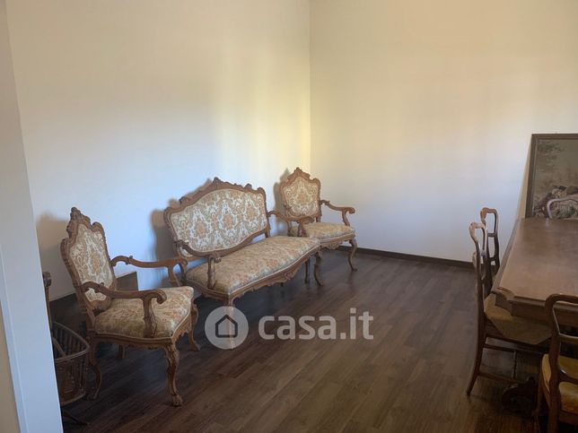 Casa bi/trifamiliare in residenziale in Via Antonio Fiorazzo