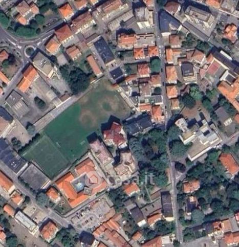 Ufficio in commerciale in Via Fiume