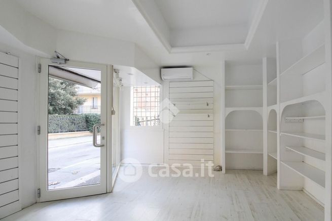 Ufficio in commerciale in Via Fiume