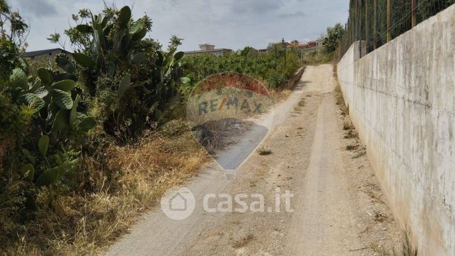 Terreno agricolo in commerciale in