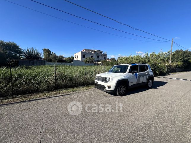 Terreno agricolo in commerciale in Via Conone