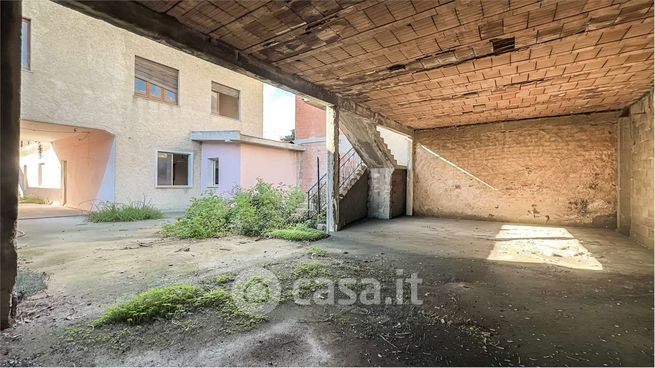Terreno edificabile in residenziale in Via Alessandro Manzoni