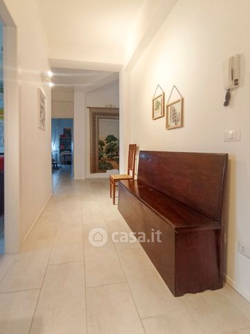 Appartamento in residenziale in Via Rosato Rosati