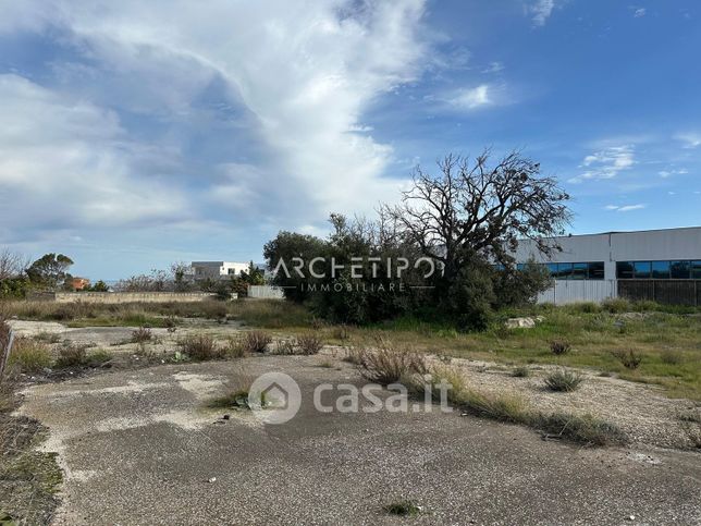 Terreno edificabile in residenziale in Viale Aldo Moro 7