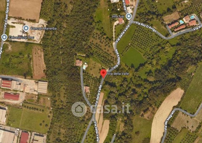 Terreno agricolo in commerciale in Via della Valle