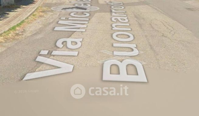 Capannone in commerciale in Via M. Buonarroti