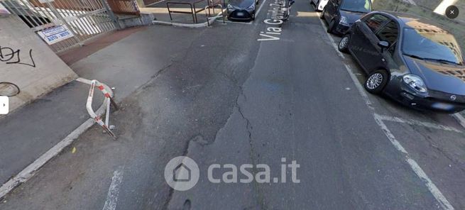 Garage/posto auto in residenziale in Via Guido Zanobini 57