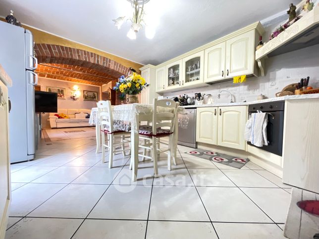 Casa indipendente in residenziale in Via Mario Zecchini
