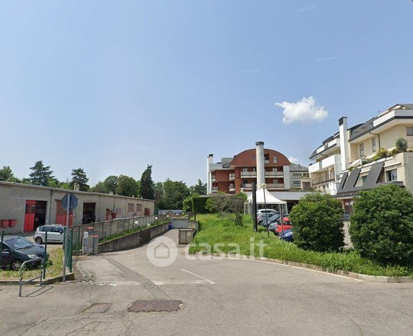 Box/posto auto in residenziale in Via XX Settembre