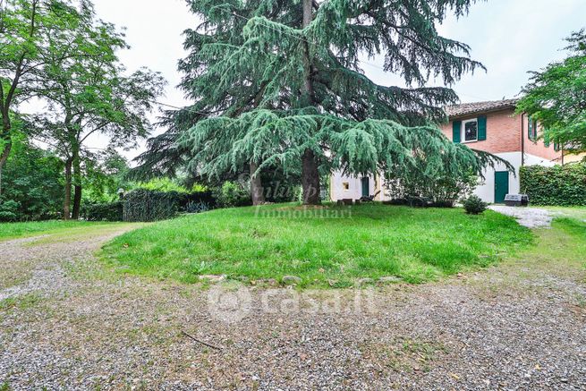 Rustico/casale in residenziale in Via Montebello 14