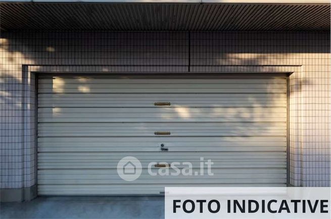 Garage/posto auto in residenziale in Via Giuseppe Turri