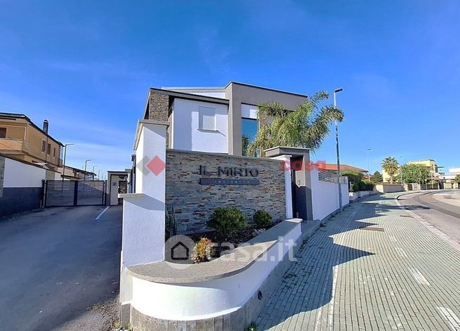 Villa in residenziale in Via Cagliari 90