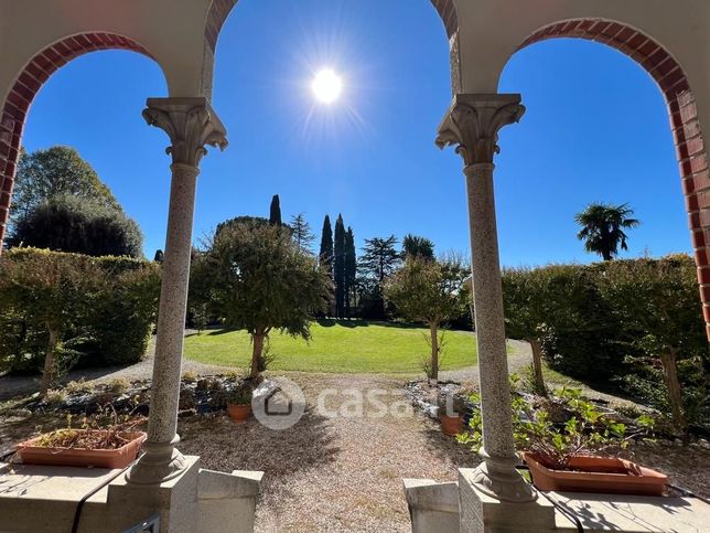 Villa in residenziale in 