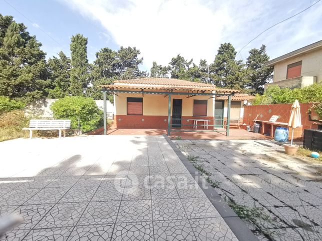 Casa indipendente in residenziale in Via Vulcano 34