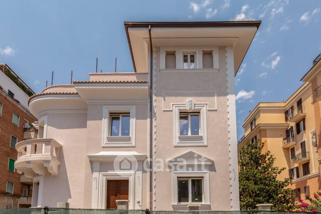 Villa in residenziale in Viale Gorizia