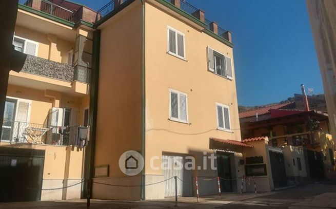 Appartamento in residenziale in Via D'Elena 5