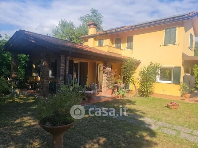 Villa in residenziale in