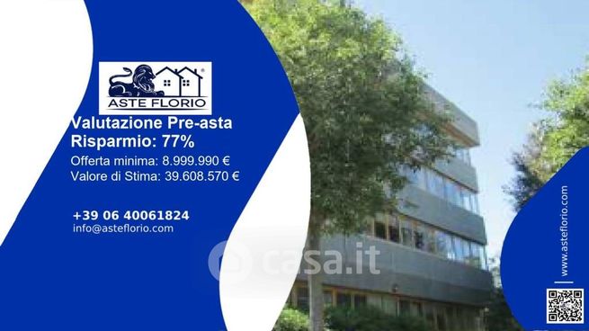 Ufficio in commerciale in Via Cesare Pintus