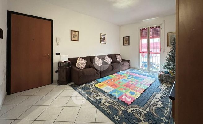Appartamento in residenziale in Via C. Roda 11