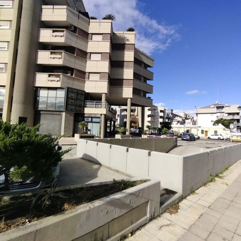 Garage/posto auto in residenziale in Via Pisa angolo Via Ancona