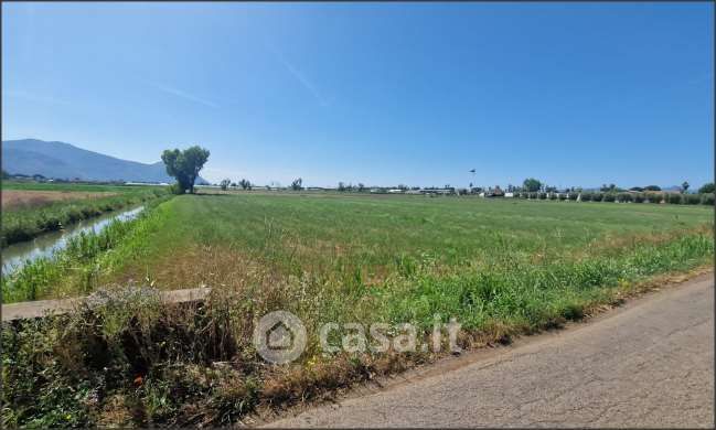 Terreno agricolo in commerciale in Via Migliara 54