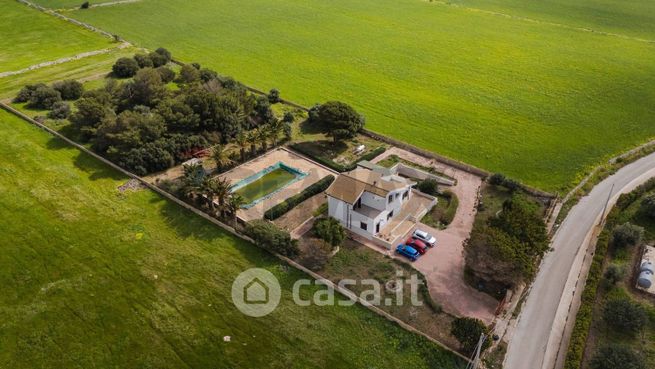 Villa in residenziale in Contrada Castellana Nuovo