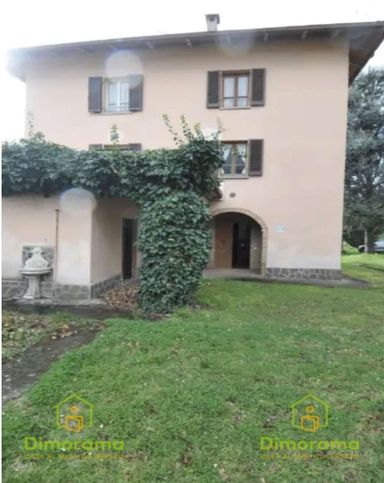 Appartamento in residenziale in Via dei Laghi