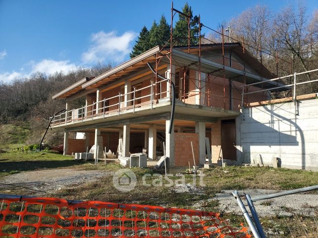 Casa indipendente in residenziale in Strada Senza Nome